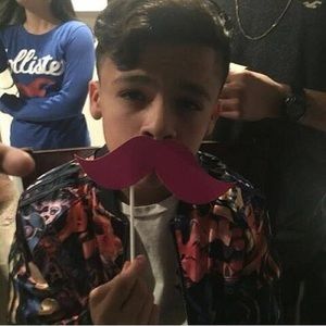 Meet your Posher, Ernest